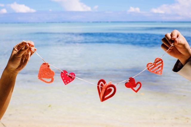 家族に感謝の気持ちを届けたい…旅行を兼ねたリゾ婚