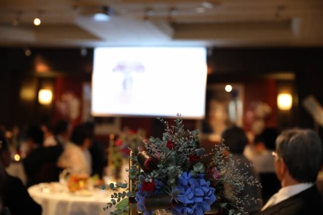結婚式に高齢者ゲストを呼んでも大丈夫？