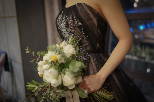 ナイトウェディングのドレス・衣装選びのコツ