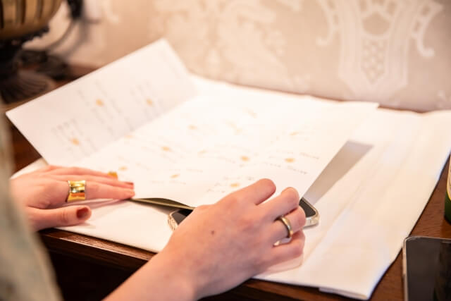 受付スペースの備品と飾り付け