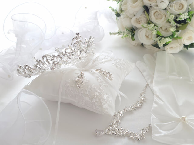 大阪の結婚式のご祝儀相場は？ゲスト別の平均額早見表